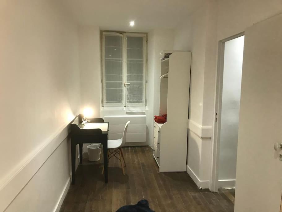 Appartement Cosy A Deux Pas De La Gare Λαβάλ Εξωτερικό φωτογραφία